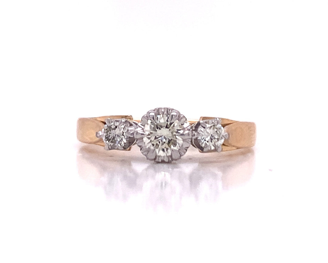 18ct Three Diamond Ring TDW 0.35ct