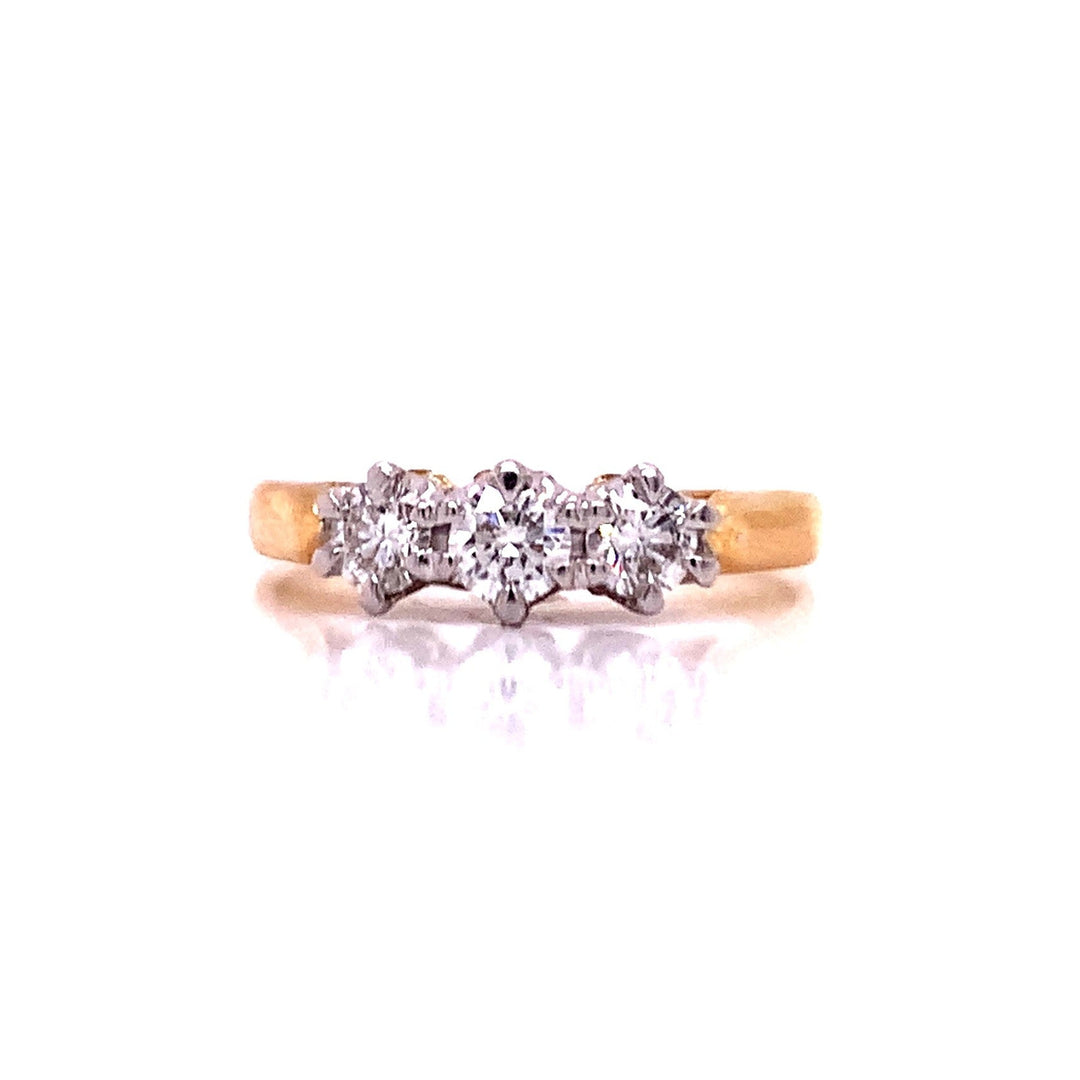 18ct Three Diamond Ring TDW 0.50ct