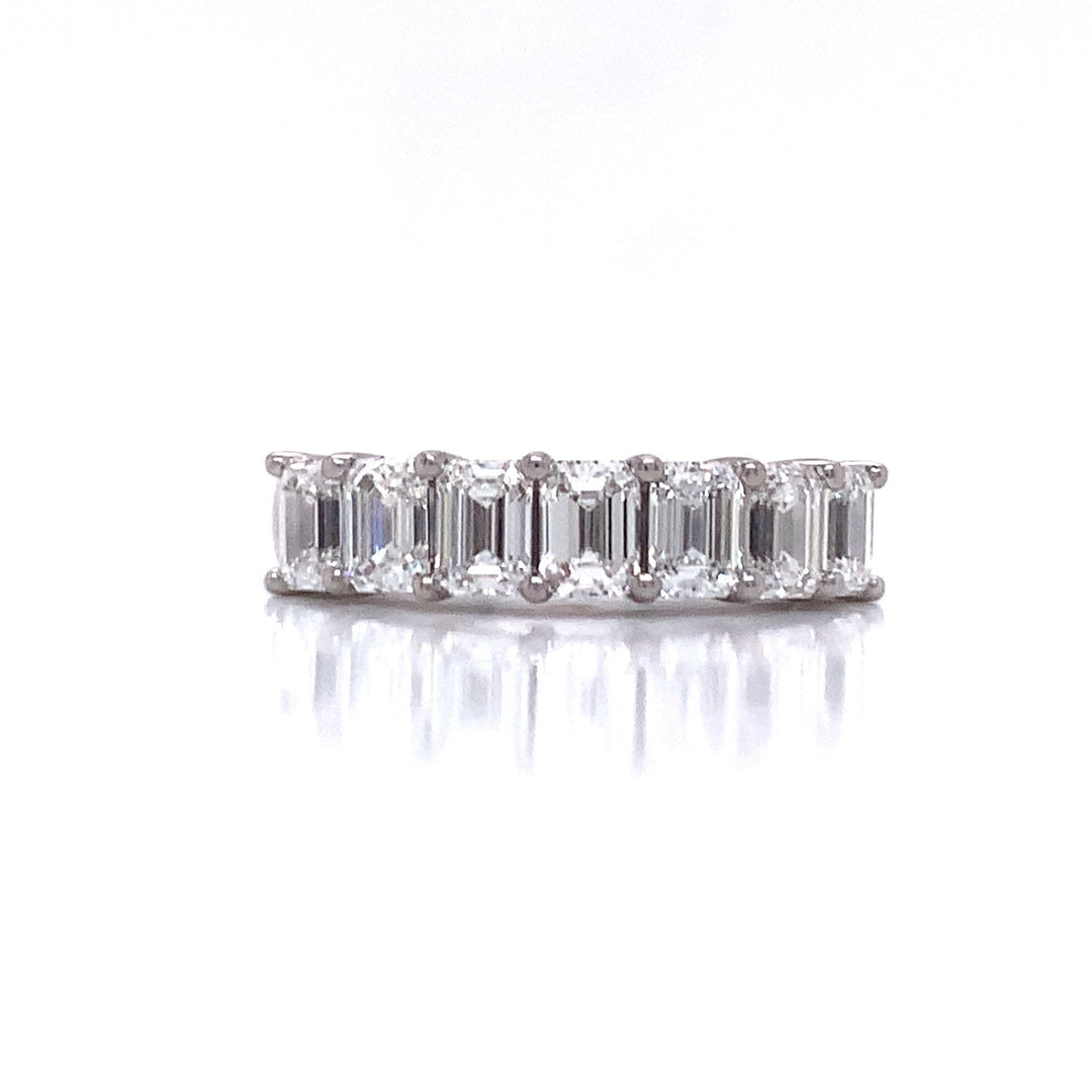 18ct White Gold Seven Emerald Cut Diamond Ring TDW 2.13ct