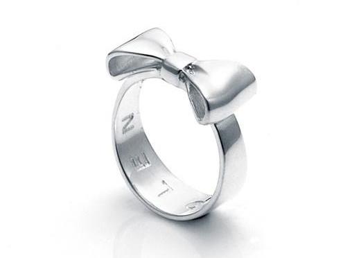 Stolen girlfriends club bow ring