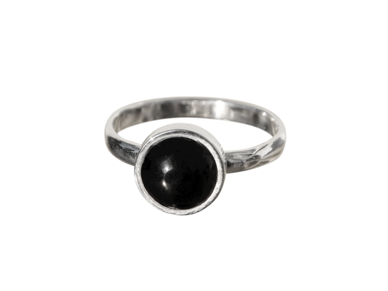 La Stele Stg Black Onyx Round Ring