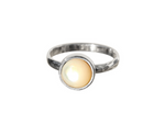 Load image into Gallery viewer, La Stele Stg Mother of Pearl Round Ring
