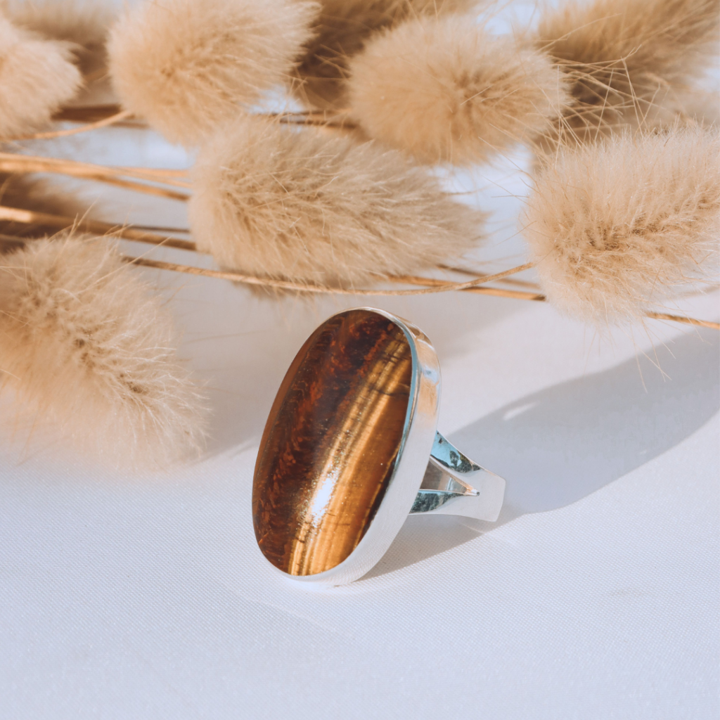 La Stele Stg Tigers Eye Oval Ring