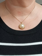 Load image into Gallery viewer, 14ct Mabe Pearl Pendant with 14ct 40cm Chain
