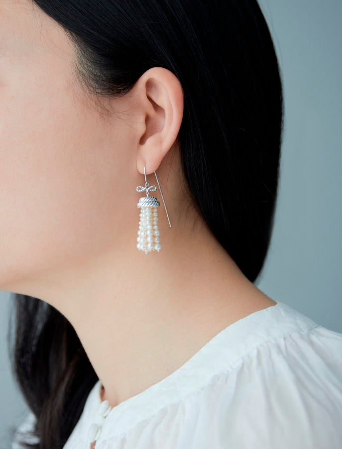 Karen Walker Stg Binding Love Pearl Earrings