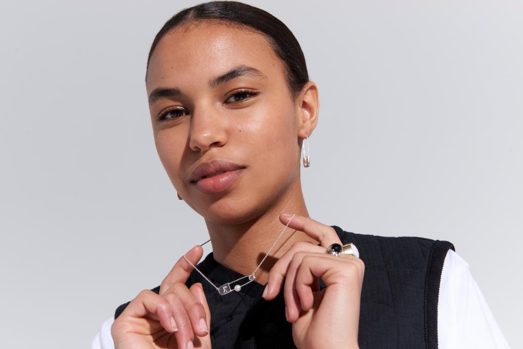 Karen Walker Stg Runaway Safety Pin Necklace
