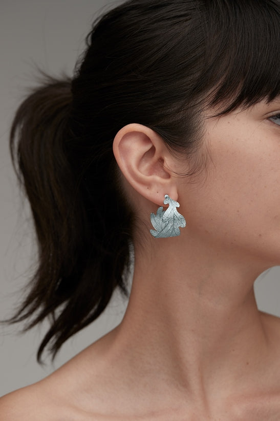 Karen walker stg oak leaf earrings