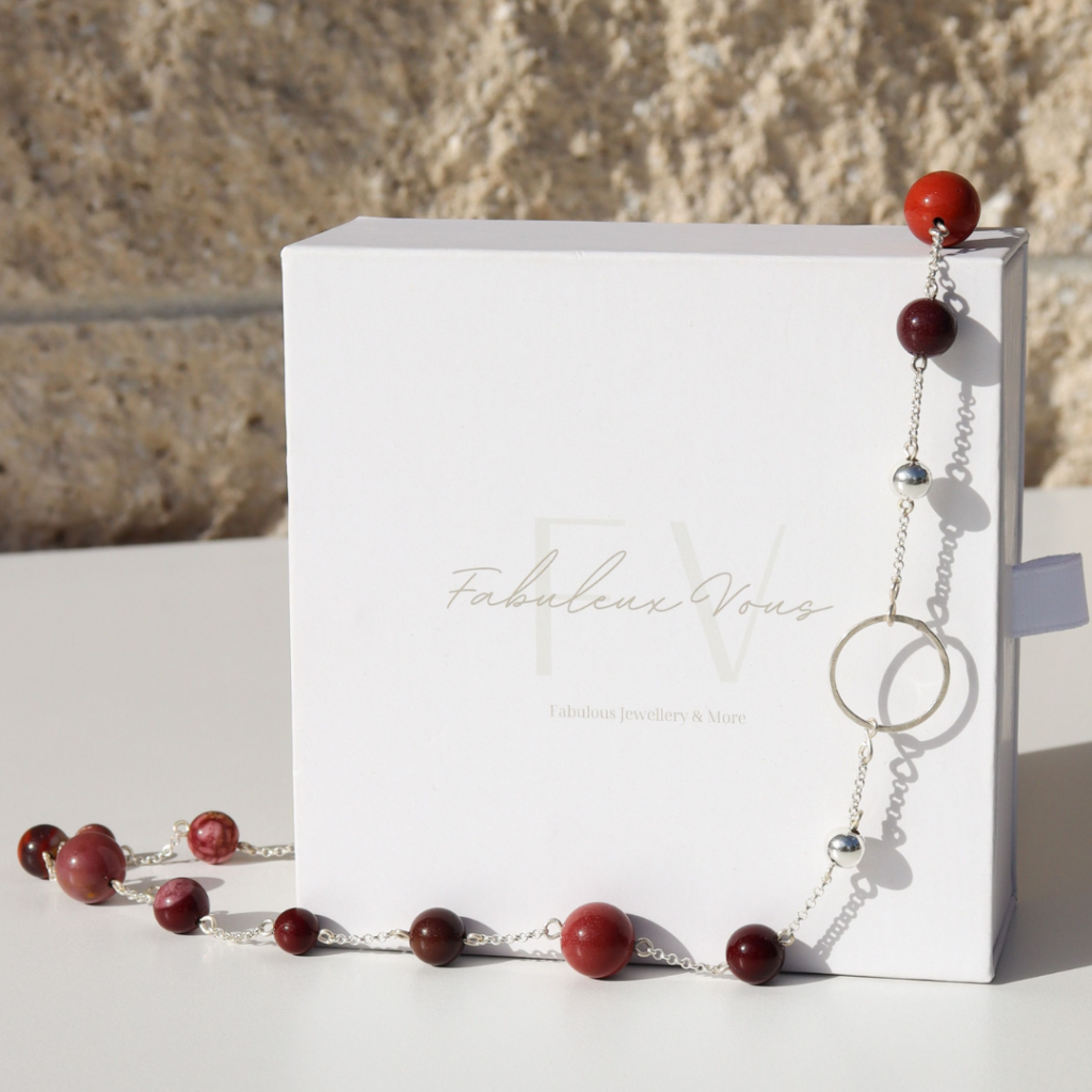 La pierre cinnamon mookaite bead 50cm necklace