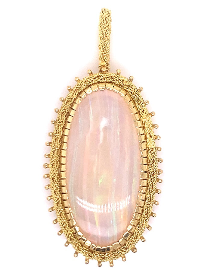 X1506b 18ct opal oval pendant