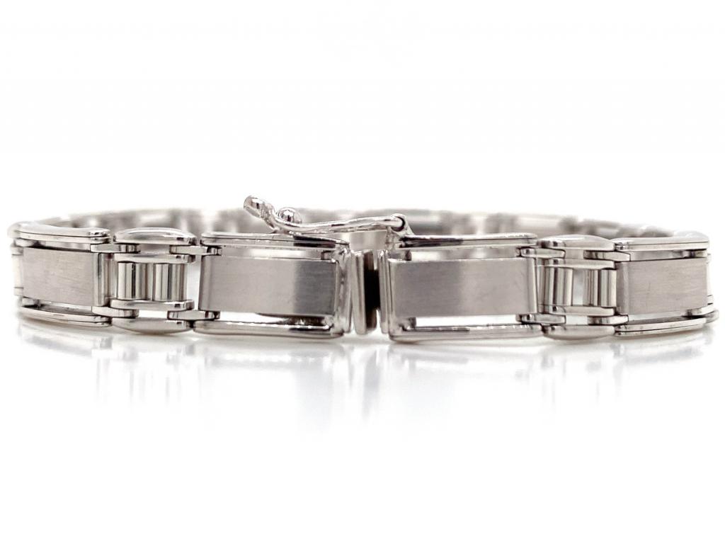 X1509 8 9ct white gold gate bracelet 19