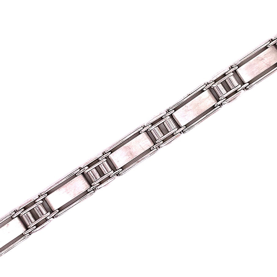 9ct white gold gate bracelet