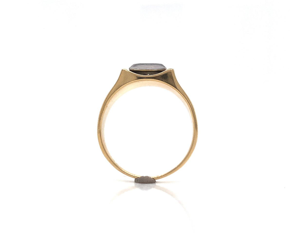 18ct diamond solitaire signet ring tdw 0