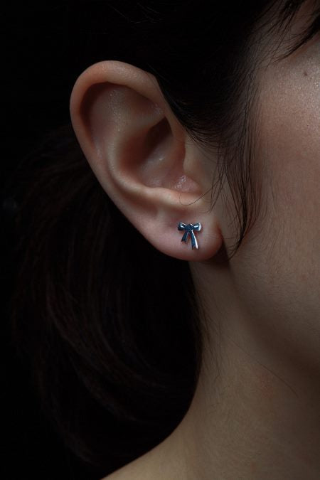 Karen walker stg mini bow earrings