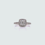 Load and play video in Gallery viewer, 18ct White Gold Diamond Cluster Ring TDW 0.98ct
