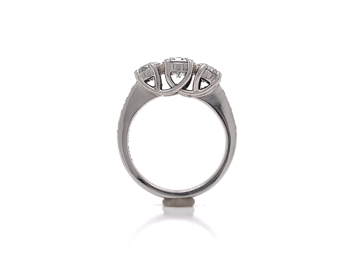 Platinum three diamond ring tdw 1